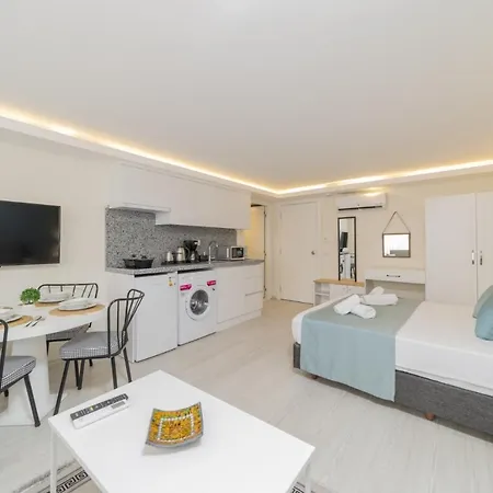 Studio Flat 3 Min To Hadrians Gate In Antalya Apartment